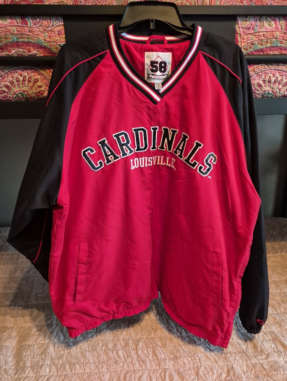 Louisville Cardinals XL Red & Black Pullover